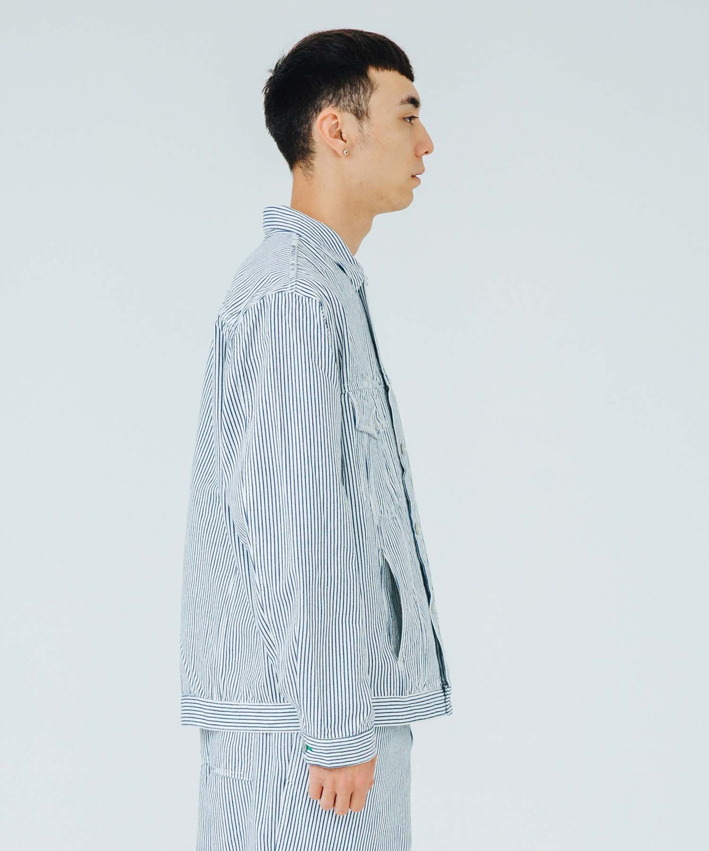 DENIM TRUCKER JACKET