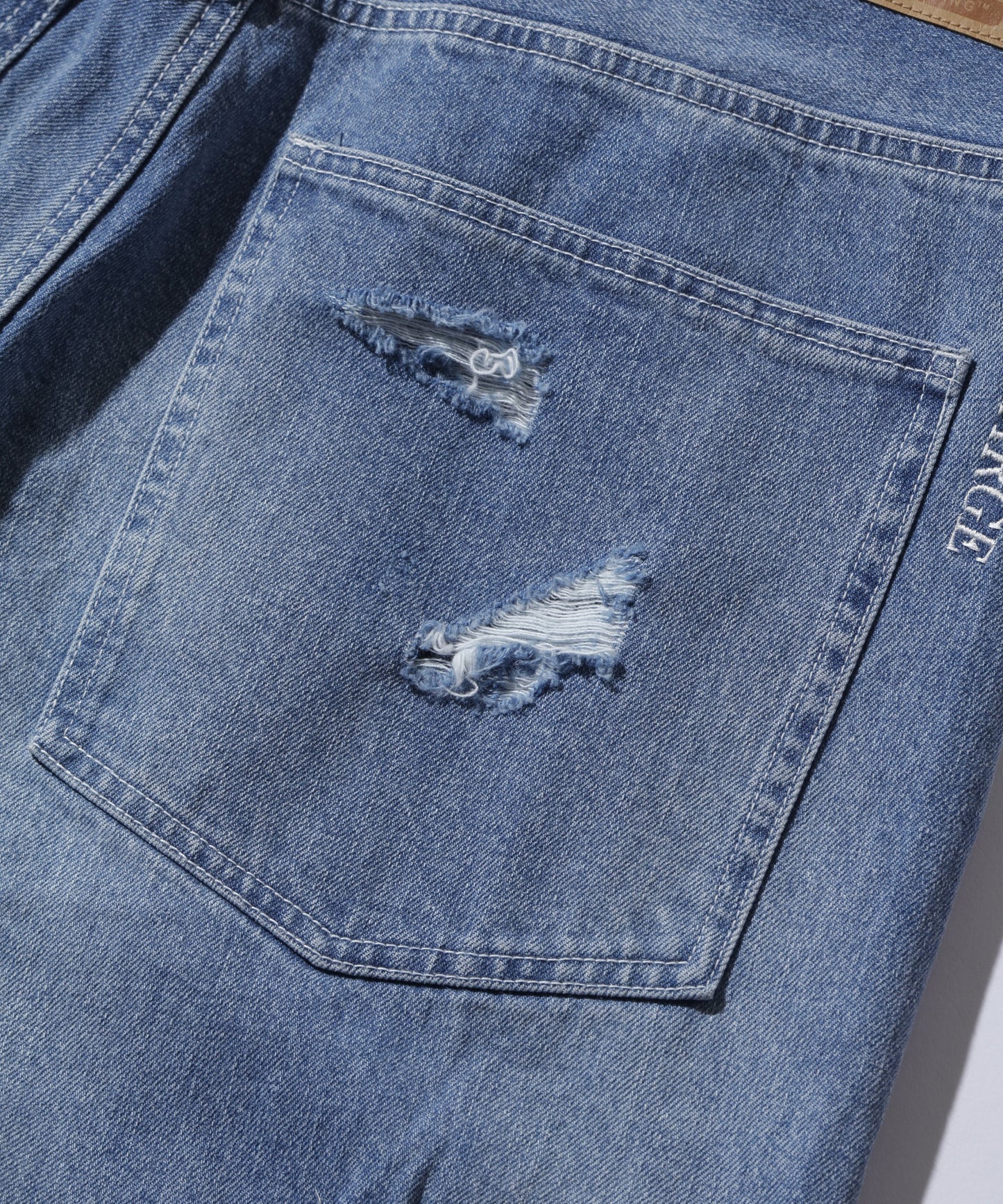 BAGGY DENIM PANTS