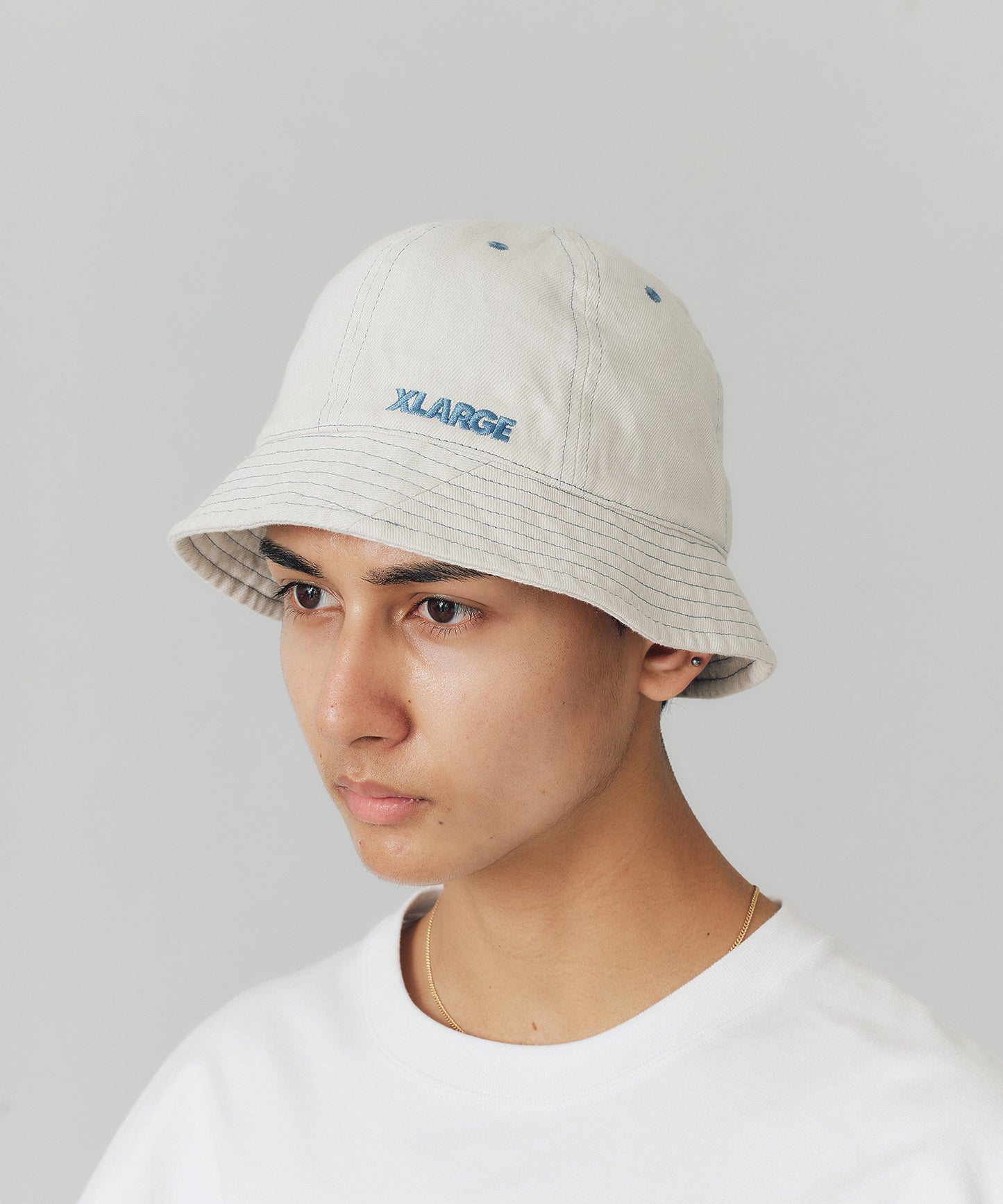 CONTRAST STITCHED BALL HAT
