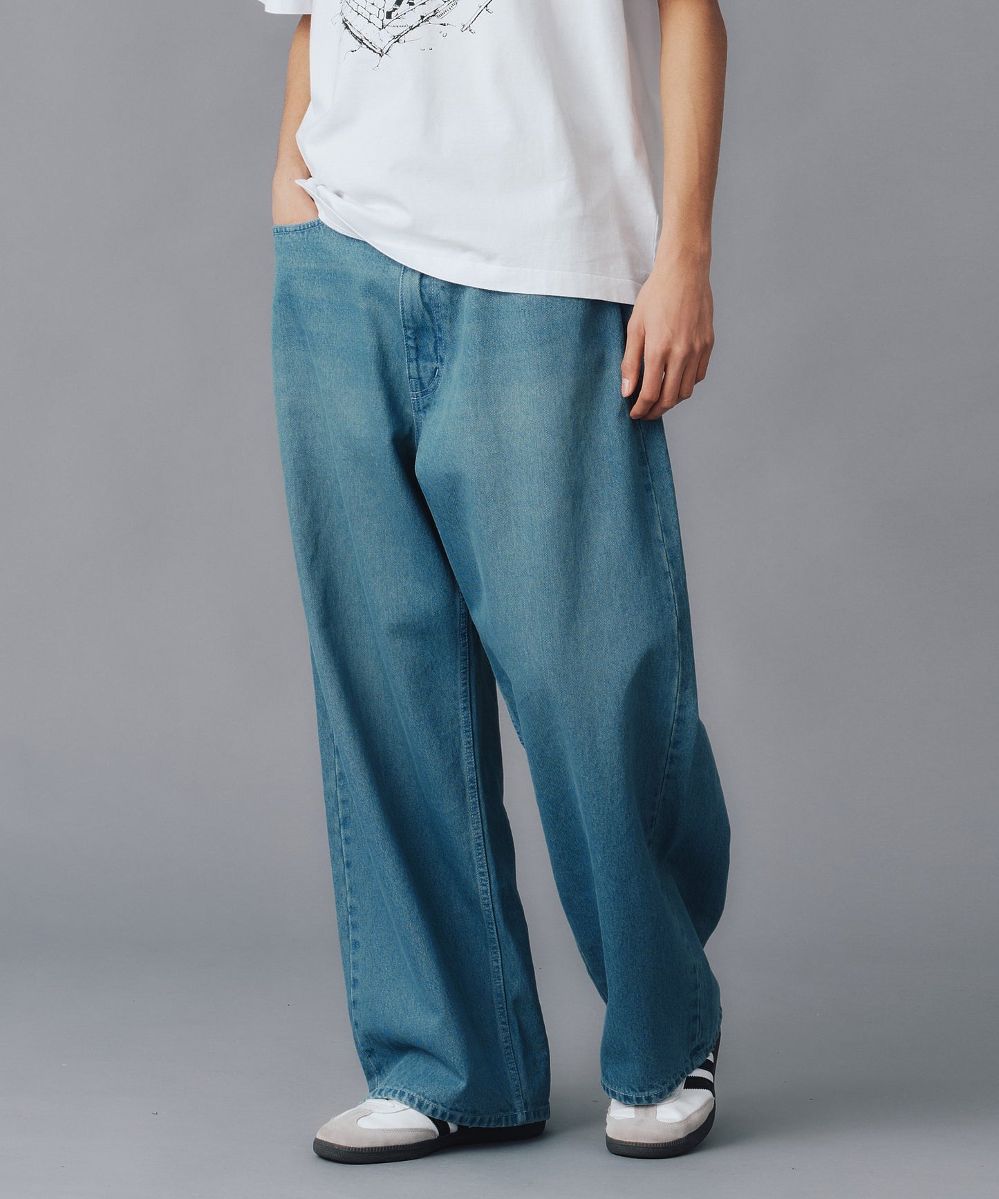 BAGGY DENIM PANTS