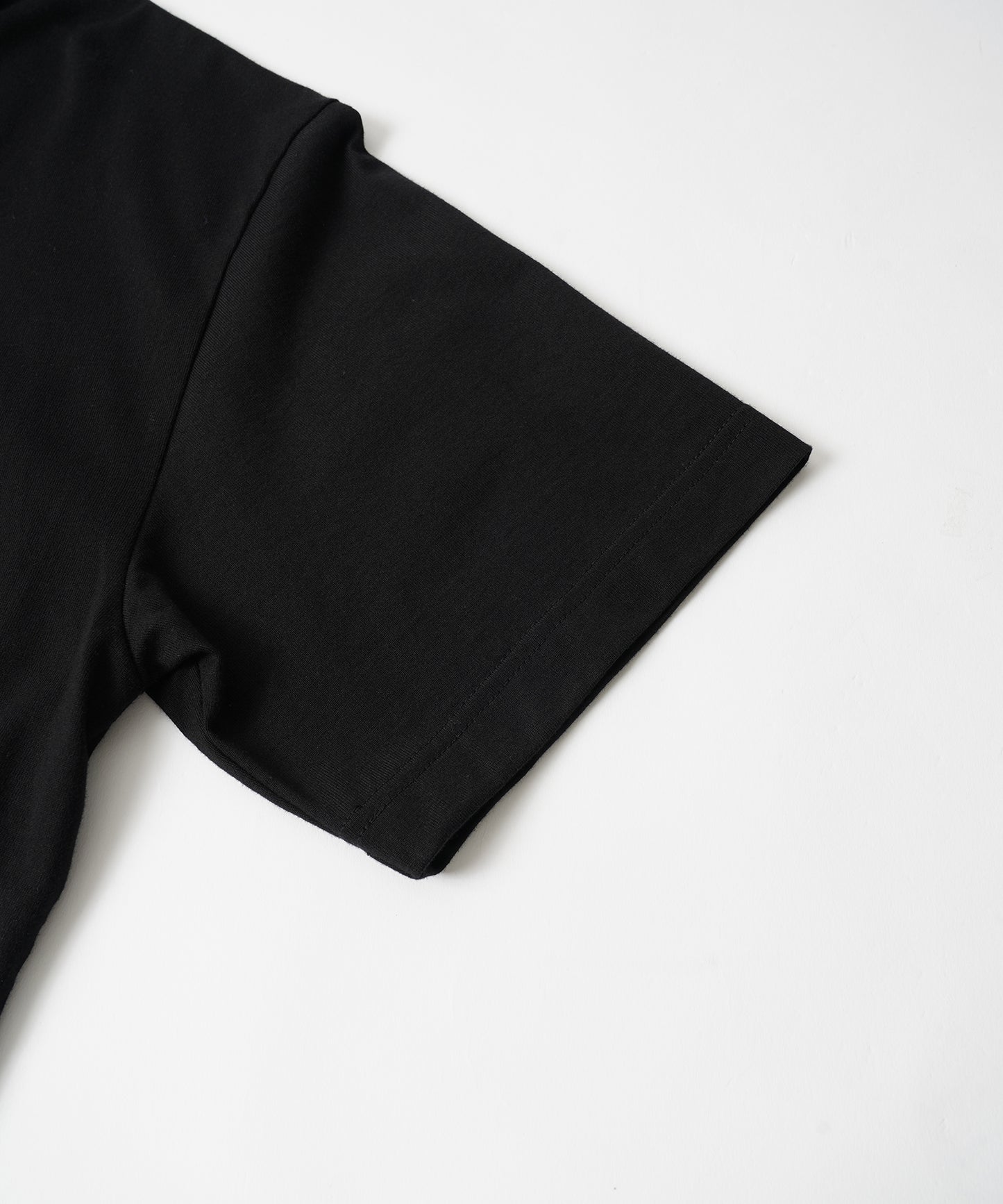 S/S TEE STANDARD LOGO PATCH