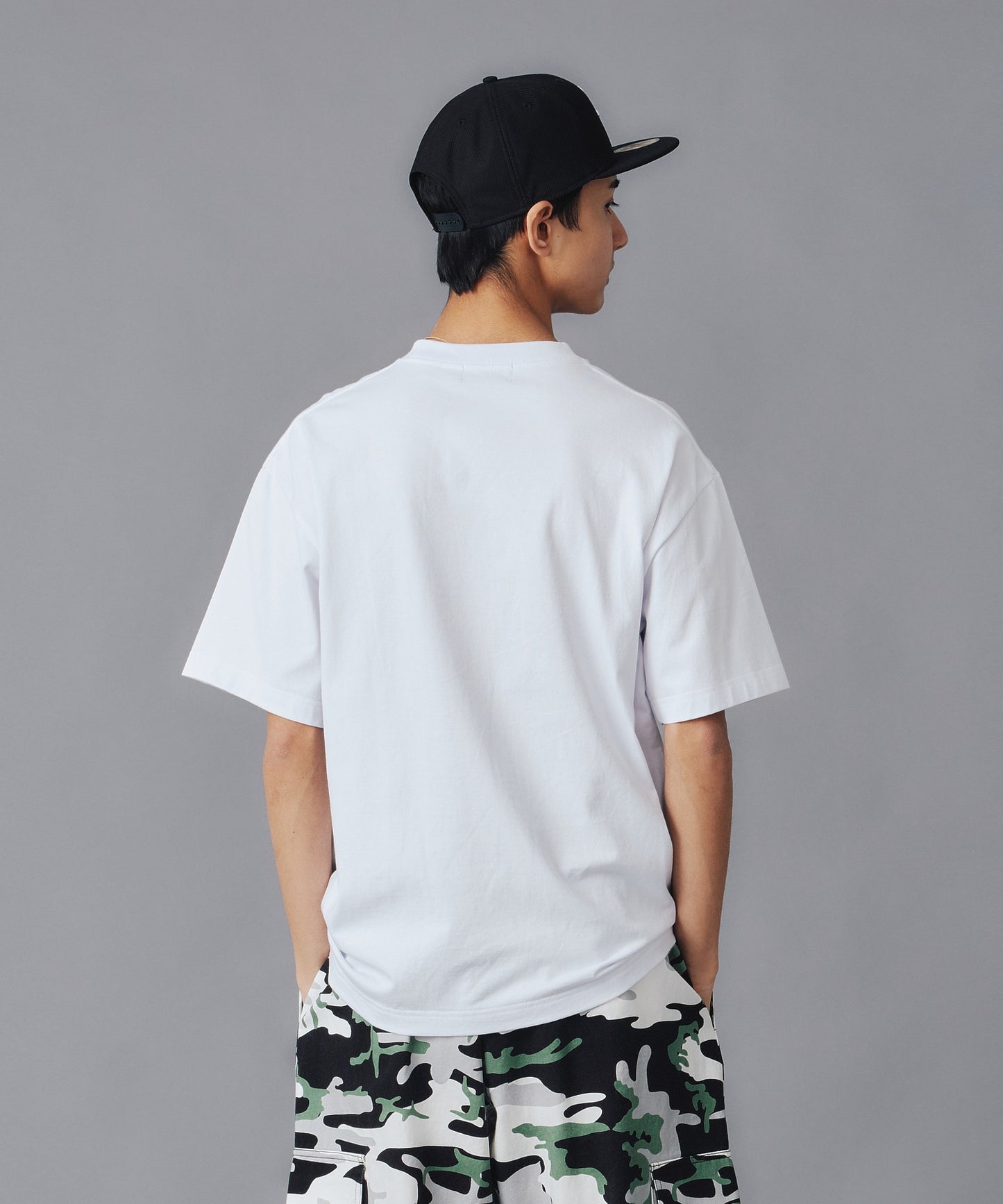 BARBED WIRE LOGO S/S TEE